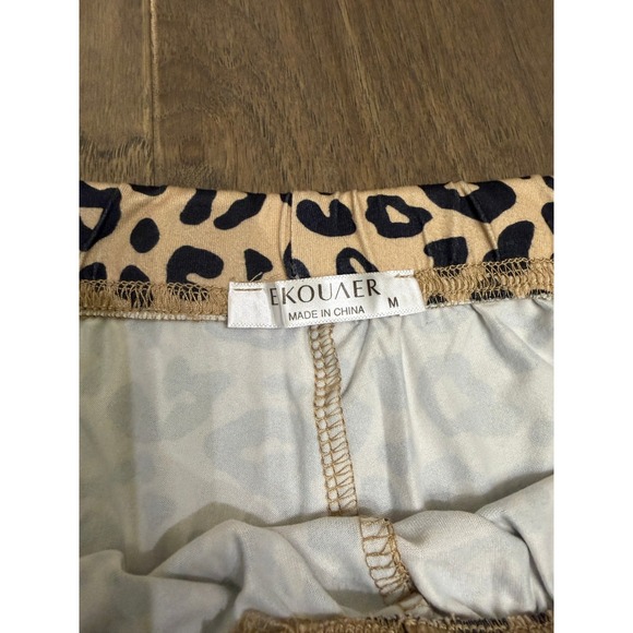 EKOUAE Leopard Print Pajama Set NWT Women Size M Top Wide Leg‎ Pants Loungewear - Picture 5 of 9